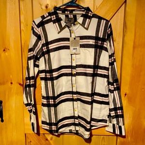 Bass woman’s flannel size small